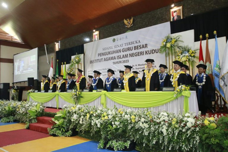 Enam Dosen Dikukuhkan Jadi Gugur Besar, IAIN Kudus Kini Punya 12 Guru Besar (Foto: Dok Humas IAIN Kudus)