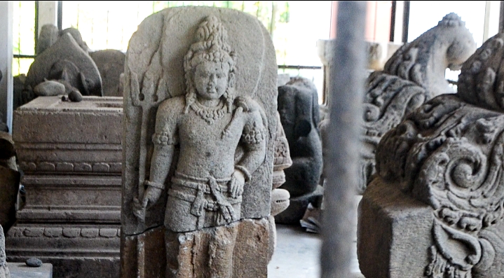 Ditemukan di Kawasan Candi Borobudur, Potongan Arca Siwa Terpendam Selama 50 Tahun