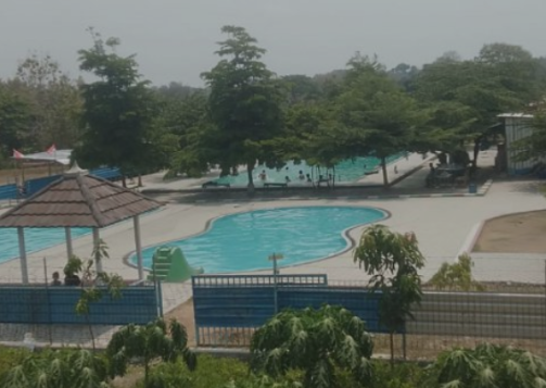 Kolam Renang Pancuran Desa Dukuh Jadi Tempat Favorit Akhir Pekan Bersama Keluarga (Foto: Dok Diskominfo Sragen)