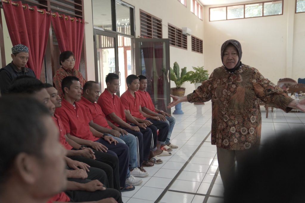 Mensos Risma Beri Semangat Korban TPPO untuk Meraih Sukses di Negeri Sendiri (Foto: Dok Kemensos)