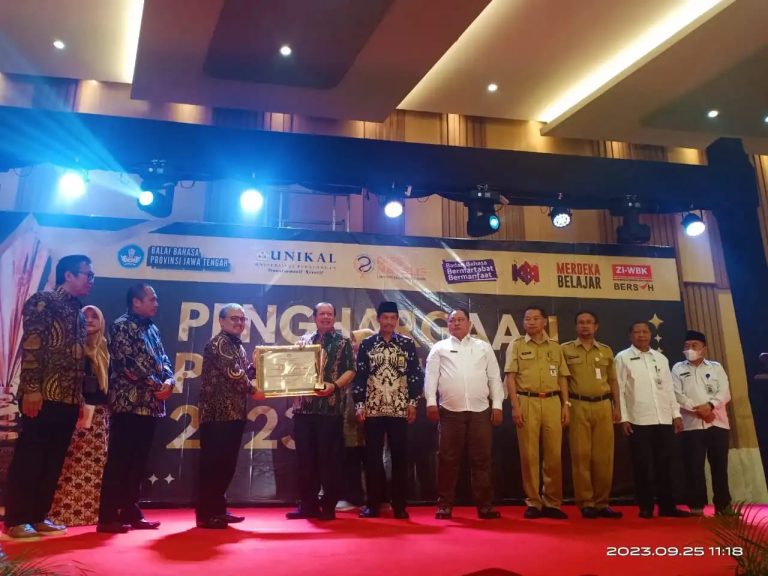 Balai Bahasa Provinsi Jawa Tengah Kembali Gelar Penghargaan Prasidatama (Foto: Dok Kemendikbudristek)