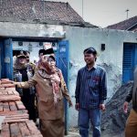 Bupati Umi Salurkan Bantuan untuk Korban Kebakaran Rumah (Foto: Dok Pemkab Tegal)