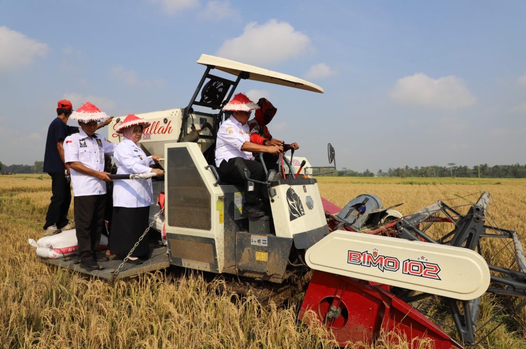 Kapusluh Kementan Bersama Wabup Purworejo Hadiri FFD Scalling Up CSA SIMURP di Tegalrejo