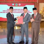 Serah Terima Jabatan Bupati Banyumas kepada Pj Bupati Hanung Cahyo Saputro (Foto: Dok Pemkab Banyumas)