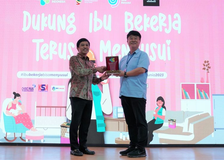 Puncak Pekan ASI Sedunia, Tak Peduli Status, Semua Ibu Berhak Menyusui