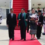 PM Laos Sonexay Siphandone beserta pendamping tiba di Bandara Soekarno-Hatta, Tangerang, Banten, Senin (04/09).
