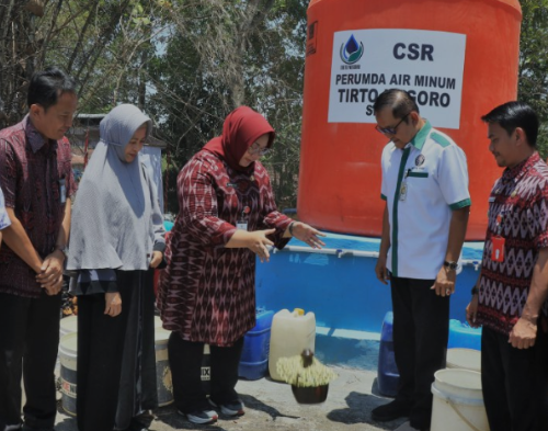 PDAM Tirtonegoro Bantu Pembuatan Sumur Air Bersih Bagi Warga Terdampak Kekeringan (Foto: Dok Diskominfo Sragen)