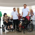 Kemensos Salurkan Bantuan Layanan Sosial Kepada PPKS Karanganyar (Foto: Dok Kemensos)