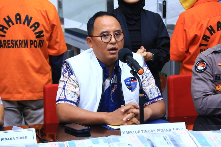 Bareskrim Polri Tangkap 11 Penyedia Judi Online di Denpasar Bali (Foto: Dok Divisi Humas Polri)