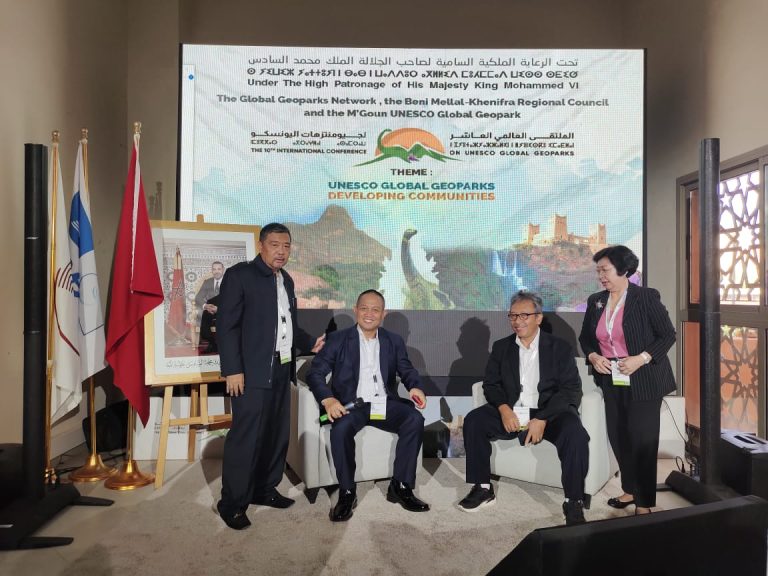 Berada di Maroko, Bupati Kebumen Bicara Potensi Kebumen Masuk Global Geopark (Foto; Dok Pemkab Kebumen)