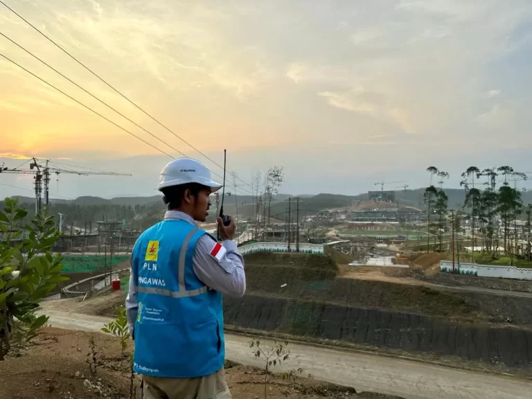 PLN memastikan keandalan listrik di lokasi-lokasi kunjungan Presiden RI di IKN dengan menyiapkan pola pengamanan pasokan listrik yang sistematis. (Foto Dok PLN)