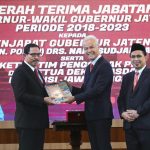 Serah Terima Pj Gubernur Jateng, Nana Sudjana Siap Lanjutkan “Mboten Korupsi Mboten Ngapusi” (Foto: Dok Diskominfo Jateng)