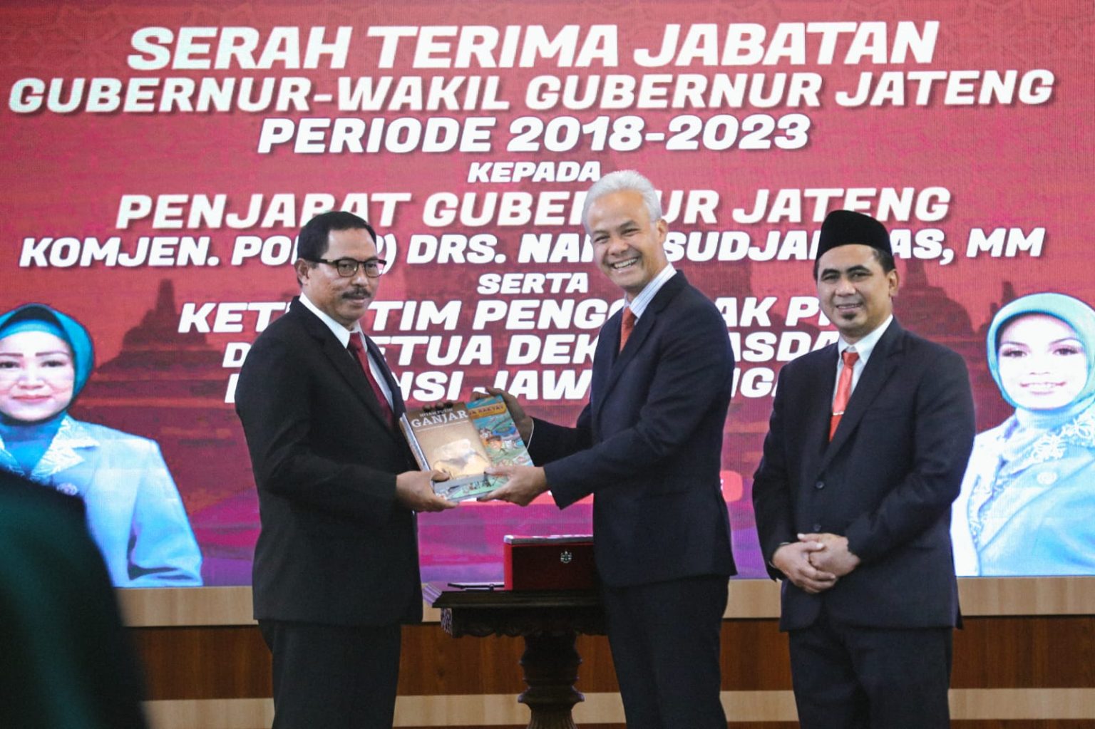 Serah Terima Pj Gubernur Jateng, Nana Sudjana Siap Lanjutkan “Mboten Korupsi Mboten Ngapusi” (Foto: Dok Diskominfo Jateng)