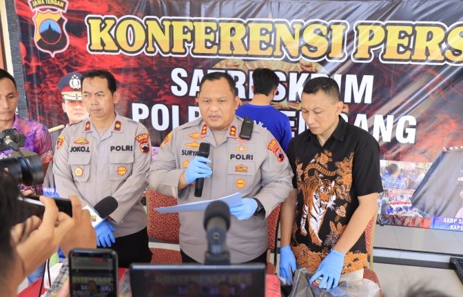 Gelap Mata, Seorang Pria di Rembang Ditangkap Polisi setelah Aniaya Korban dengan Cutter (Foto: Dok Humas Polres Rembang)