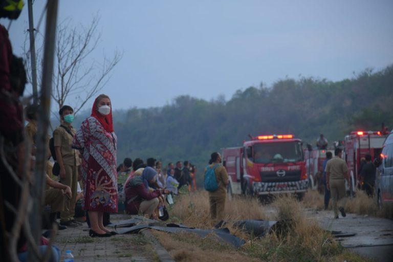 Wali Kota Minta Semua Armada Damkar Dikerahkan Atasi Kebakaran TPA Jatibarang (Foto: Dok Pemkot Semarang)