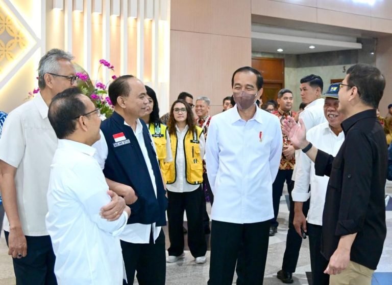 Presiden Jokowi meninjau kesiapan KTT ke-43 ASEAN di JCC, Jakarta, Jumat (01/09).