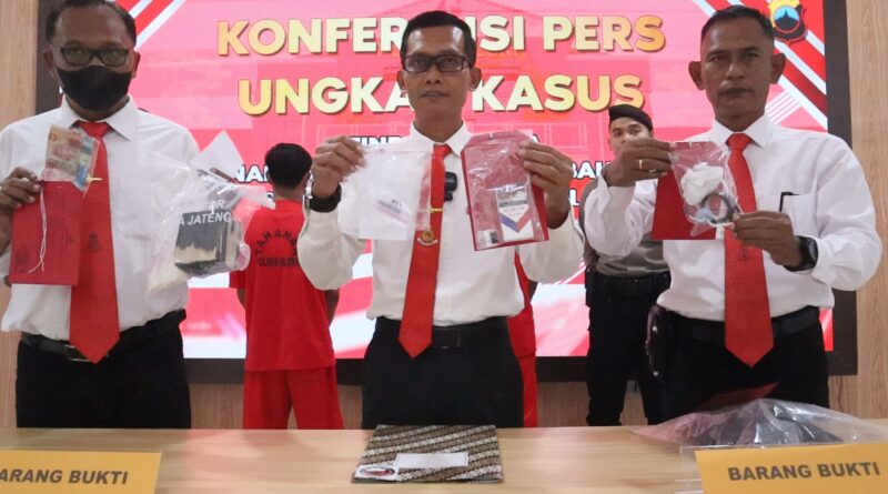 Edarkan Obat Terlarang, Seorang Pemuda Diamankan Satresnarkoba Polres Blora (Foto: Dok Humas Polres Blora)