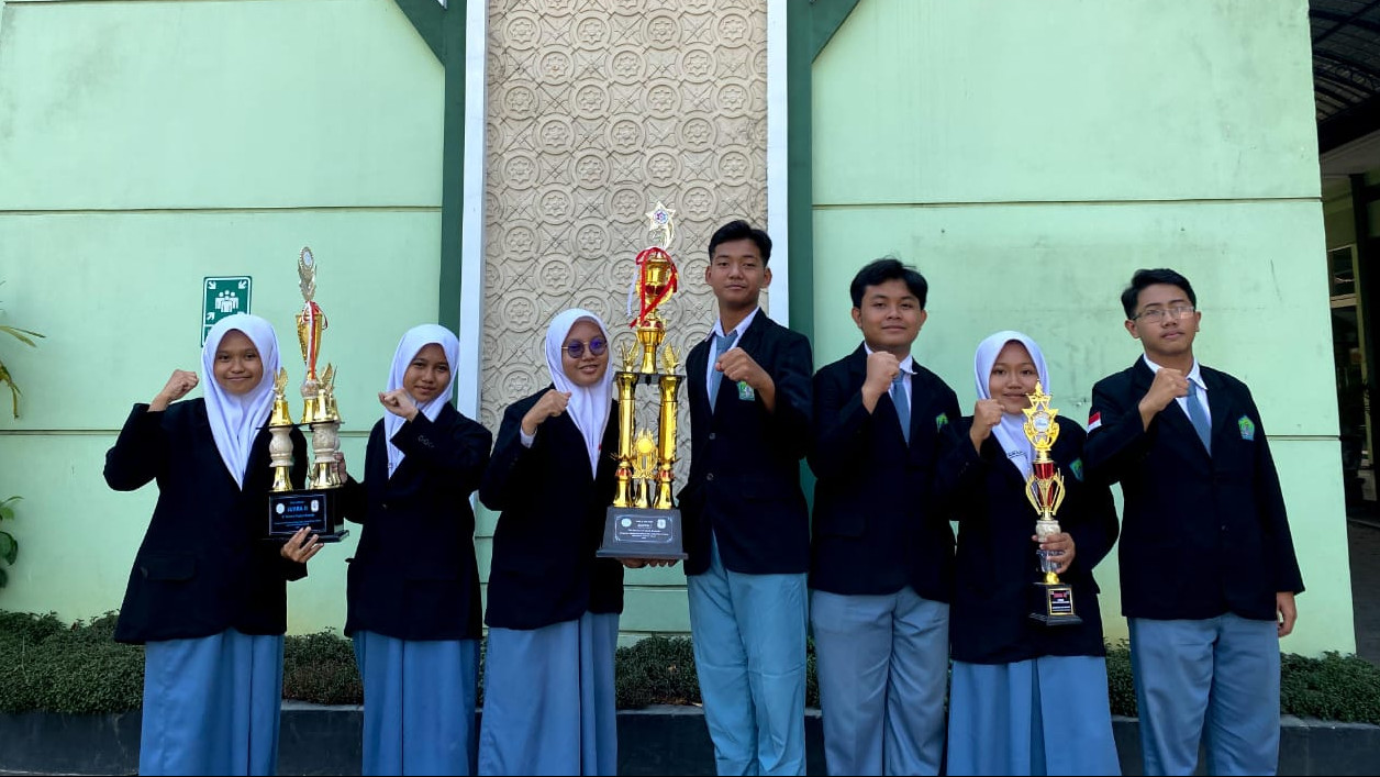 Tim Riset MAN 1 Kudus Juara Umum Mechanical Fair UGM 2023 (Foto: Dok Kemenag)