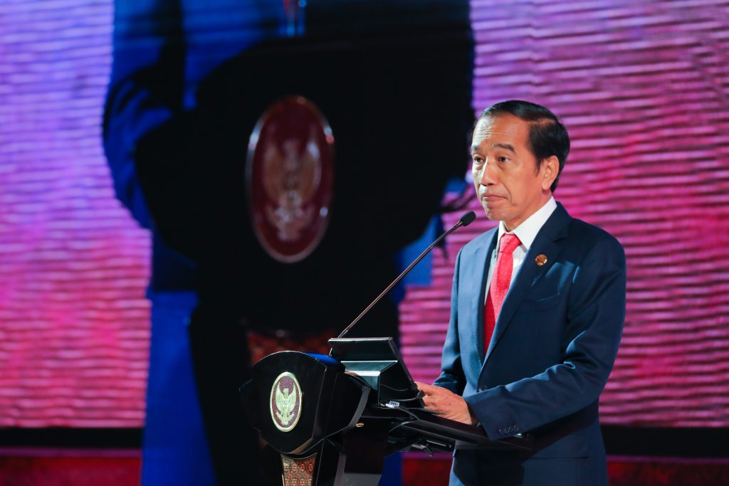 Presiden Joko Widodo menyampaikan pidato pada pembukaan AIPF di Hotel Mulia, Jakarta, Selasa (05/09). (Foto: Dok MC KTT ASEAN 2023)