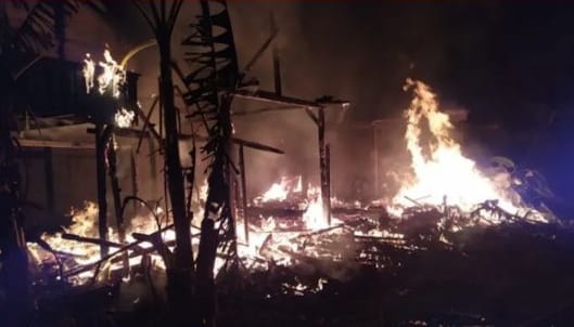 Tiba-tiba Merasakan Hawa Panas Saat Tidur, Rumah Warga di Grobogan Ternyata Terbakar (Foto: Dok Humas Polres Grobogan)