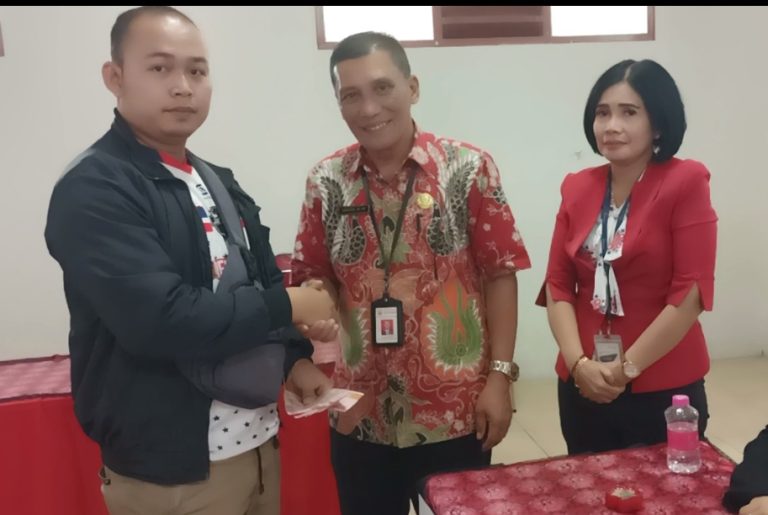 Dinsos Bagikan BLT DBH CHT Kepada 2.495 Penerima (Foto: Dok Diskominfo Kab Semarang)