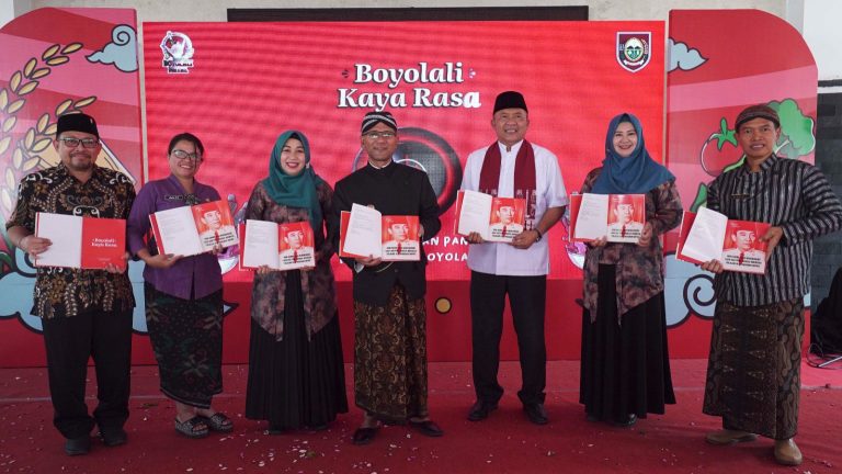 Diluncurkan, Buku Boyolali Kaya Rasa yang Memuat 61 Resep Olahan Pangan Lokal (Foto: Dok Diskominfo Boyolali)