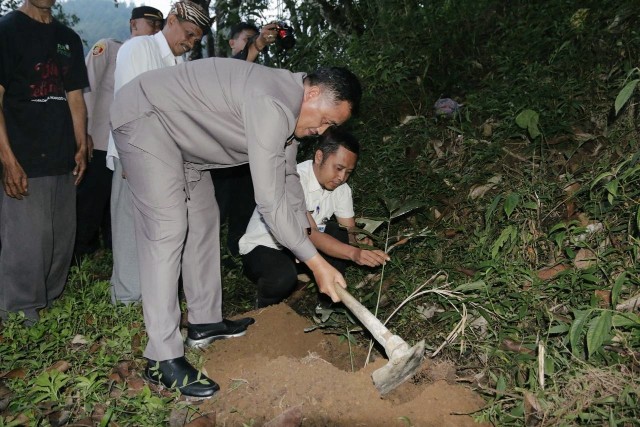 Bupati Mansur Berkomitmen Menjaga Kelestarian Sumber Mata Air (Foto: Dok Pemkab Pemalang)