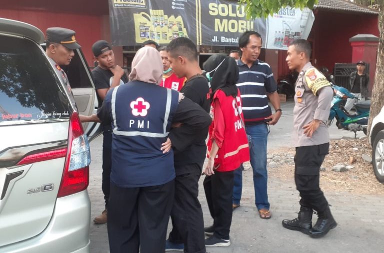 Diduga Serangan Jantung, Warga Cilacap Ditemukan Meninggal di dalam Mobil