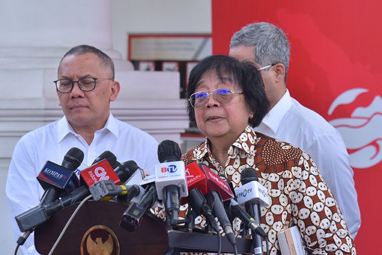 Presiden Jokowi pimpin ratas mitigasi dampak El Nino, di Istana Merdek, Jakarta, Selasa (03/10). (Foto: Dok Humas Setkab)
