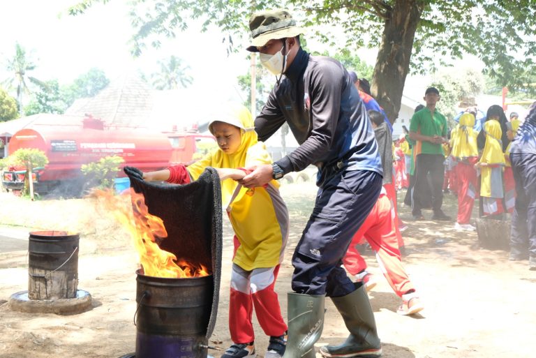 Mengenali Profesi dan Tugas Pemadam Kebakaran Melalui Outing Class (Foto; Dok Pemkab Temanggung)