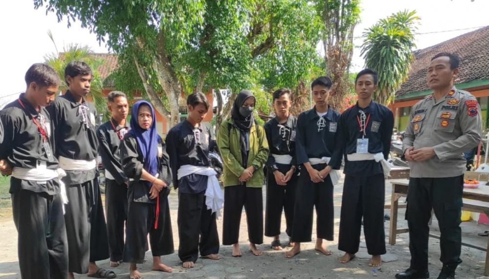 Antisipasi Terjadi Gesejan, Kenaikan Sabuk PSHT di Grobogan ‘Dipelototi’ Polisi (Foto: Dok Humas Polres Grobogan)
