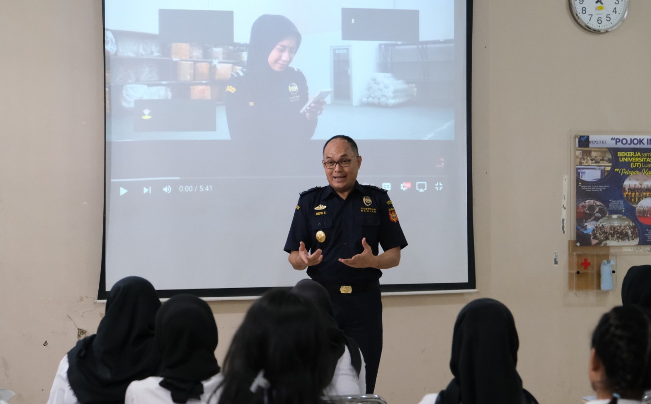 Bea Cukai Jateng DIY Bekali Peraturan Kepabeanan ke Calon Pekerja Migran Indonesia (Foto: Dok Dirjen Bea Cukai)