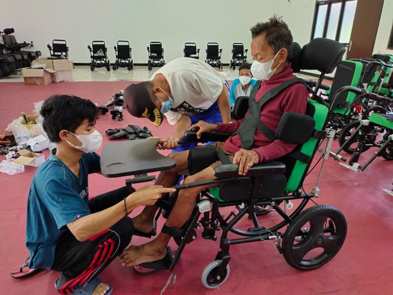 Untuk Akomodasi dan Kenyamanan Disabilitas, Kemensos Produksi 590 Kursi Roda Canggih (Foto: Dok Kemensos)