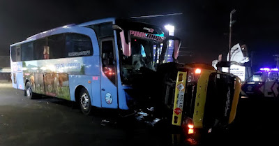 Putar Balik, Truk Tangki vs Bus Bertabrakan di Simpang Empat Blok O Banguntapan Bantul (Foto: Dok Humas Polres Bantul)