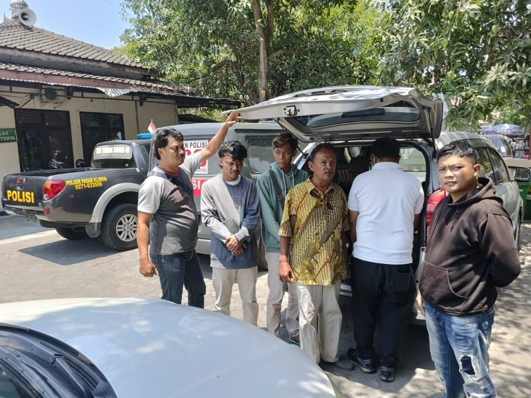 Terbukti Melanggar Perda, 6 Penjual Miras Tangkapan Polsek Pasar Kliwon Jalani Sidang Tipiring (Foto: Dok Humas Polresta Surakarta)