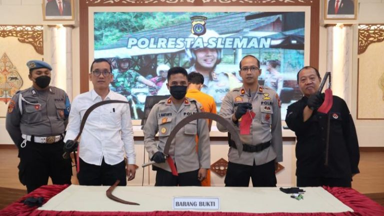 Amankan Belasan Remaja dan Sajam, Polisi Sleman Gagalkan Aksi Tawuran Kelompok Pelajar (Foto: Dok Humas Polres Sleman)