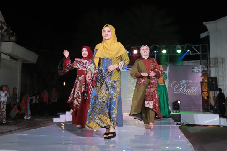 Festival Batik Kebumen Ajang Promosikan Batik Daerah (Foto: Dok Pemkab Kebumen)