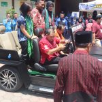 Bupati Semarang Jajal Prototipe Mobil Listrik Produk SMKN 1 Tengaran (Foto: Dok Diskominfo Semarang)