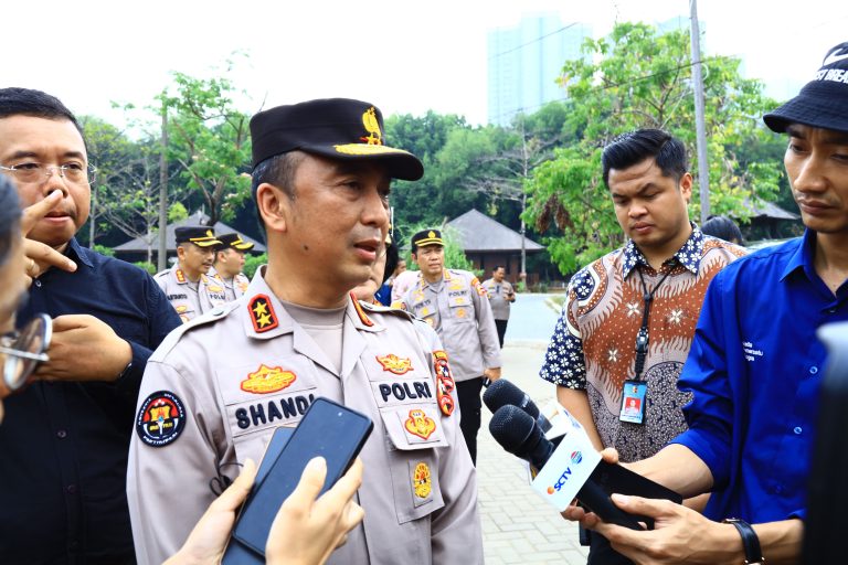 Jaga Kondusifitas, Kapolri Terbitkan Aturan Penundaan Proses Hukum Peserta Pemilu 2024  (Foto: Dok Humas Polri)