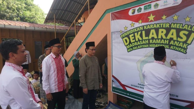 Pemkot Komitmen Cegah Pernikahan Dini dan Kenakalan Remaja (Foto: Dok Timkom Pemkot Pekalongan)