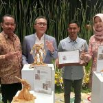 Bermodal Besek Bekas, Ekraf Zilbestcraf Batang Raih Penghargaan Kategori Best Emerging Artisan (Foto: Dok MC Batang)