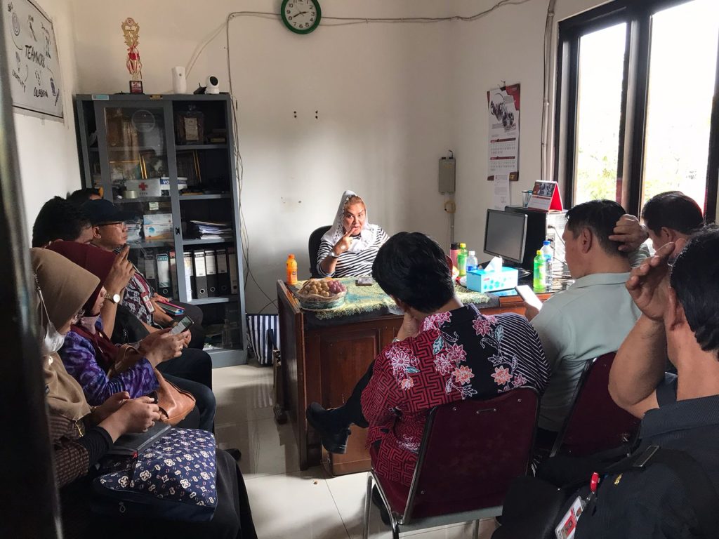 Percepat Proses Pemadaman, untuk Sementara Wali Kota Berkantor di TPA Jatibarang  (Foto: Dok Pemkot Semarang)