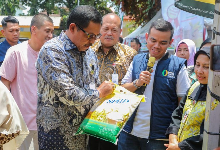 Stabilkan Harga Beras, Pemprov Gelar Gerakan Pangan Murah di Surakarta (Foto: Dok Diskominfo Jateng)