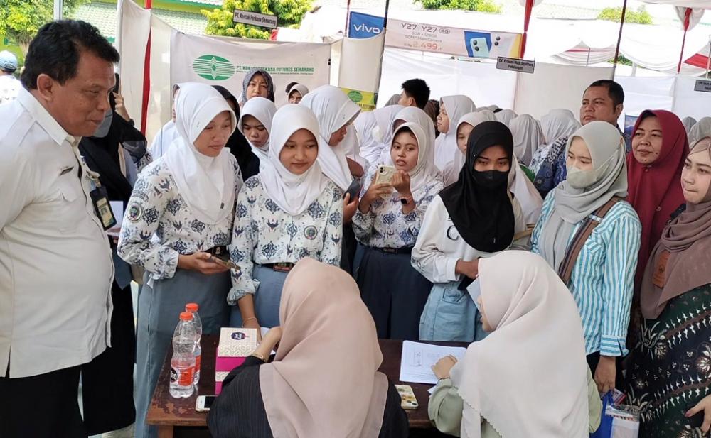 Magang Berbayar, Jadi Solusi Menghindari Pekerja di Bawah Umur (Foto: Dok MC Batang)