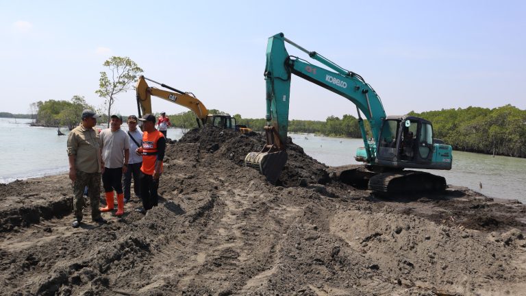 Atasi Abrasi, Pemkab Brebes Bangun Tanggul Geobag Sepanjang 1,5 Km (Foto: Dok Pemkab Brebes)
