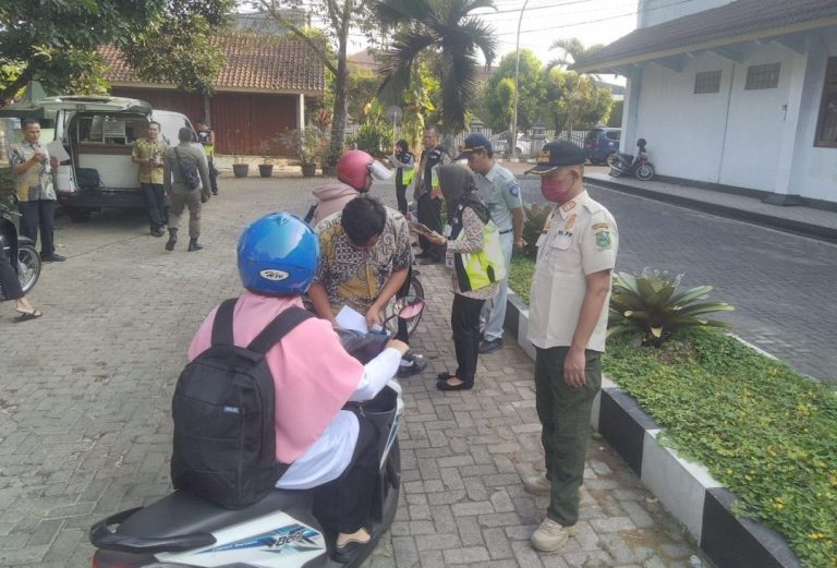 ‘Gadis Pantura’ Samsat Banjarnegara Kejar Target PAD dan Bagi Hasil dari PKB Jateng (Foto: Dok Kominfo Banjarnegara)