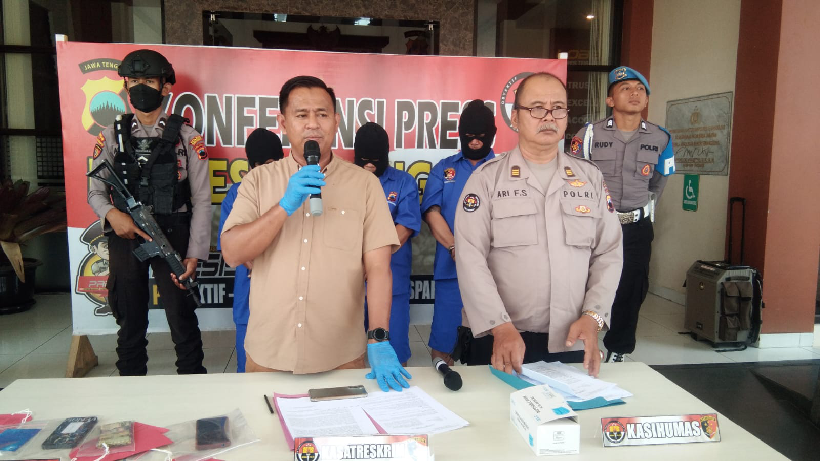 Tiga Pelaku Diamankan, Polres Temanggung Gencar Berantas Judi Online (Foto: Dok MC Temanggung)