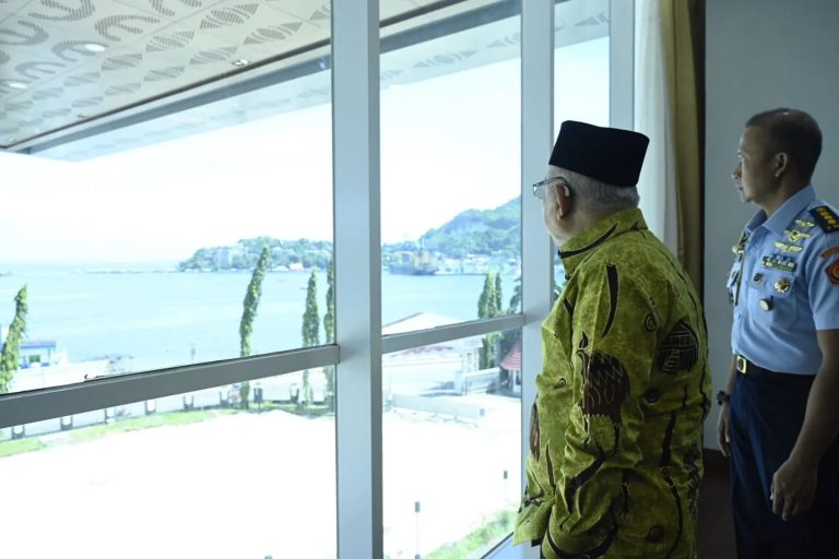 Positif dan Menyenangkan, Kesan Pertama Wapres Berkantor di Papua (Foto: Dok BPMI Setwapres)