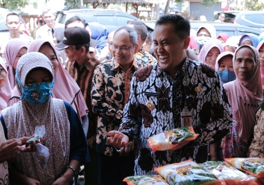 Stabilkan Harga Pangan, Pemkab Gelar Gerakan Pangan Murah di Desa Loning (Foto: Dok Pemkab Pemalang)