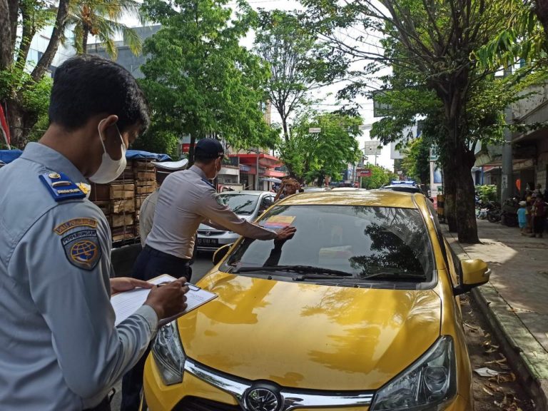 Kejar PAD dari Retribusi Parkir, Dishub Berusaha Gandeng Jukir Liar (Foto: Dok Timkom Pemkot Pekalongan)